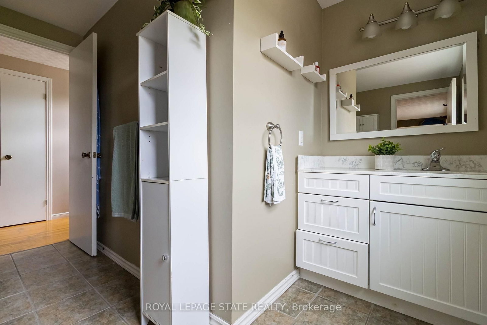 4 Gillespie Court • Cambridge, ON photo 12