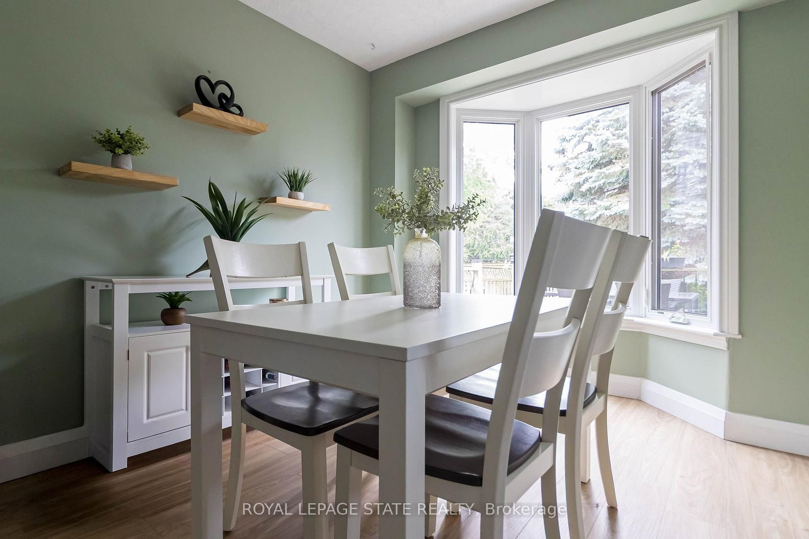 4 Gillespie Court • Cambridge, ON photo 8
