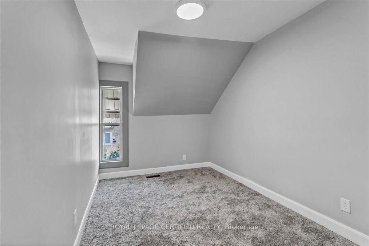 176 Emerald Street N • Hamilton, ON photo 26