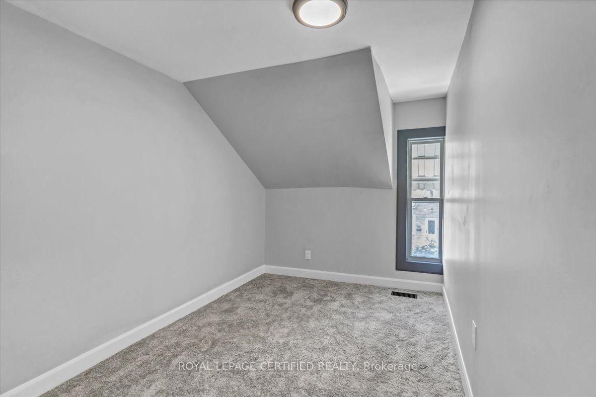 176 Emerald Street N • Hamilton, ON photo 29