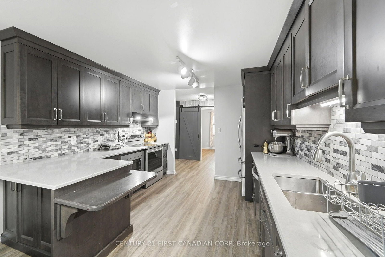 71 Edward Street • Mapleton, ON photo 7