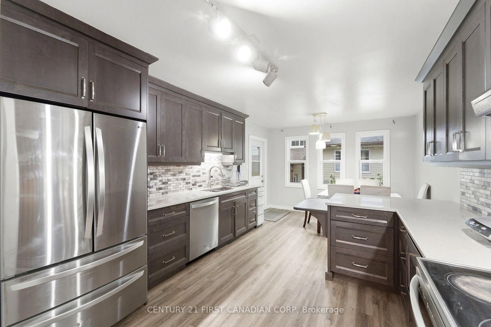71 Edward Street • Mapleton, ON photo 8