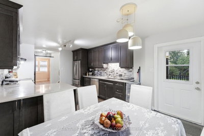 71 Edward Street • Mapleton, ON photo 9