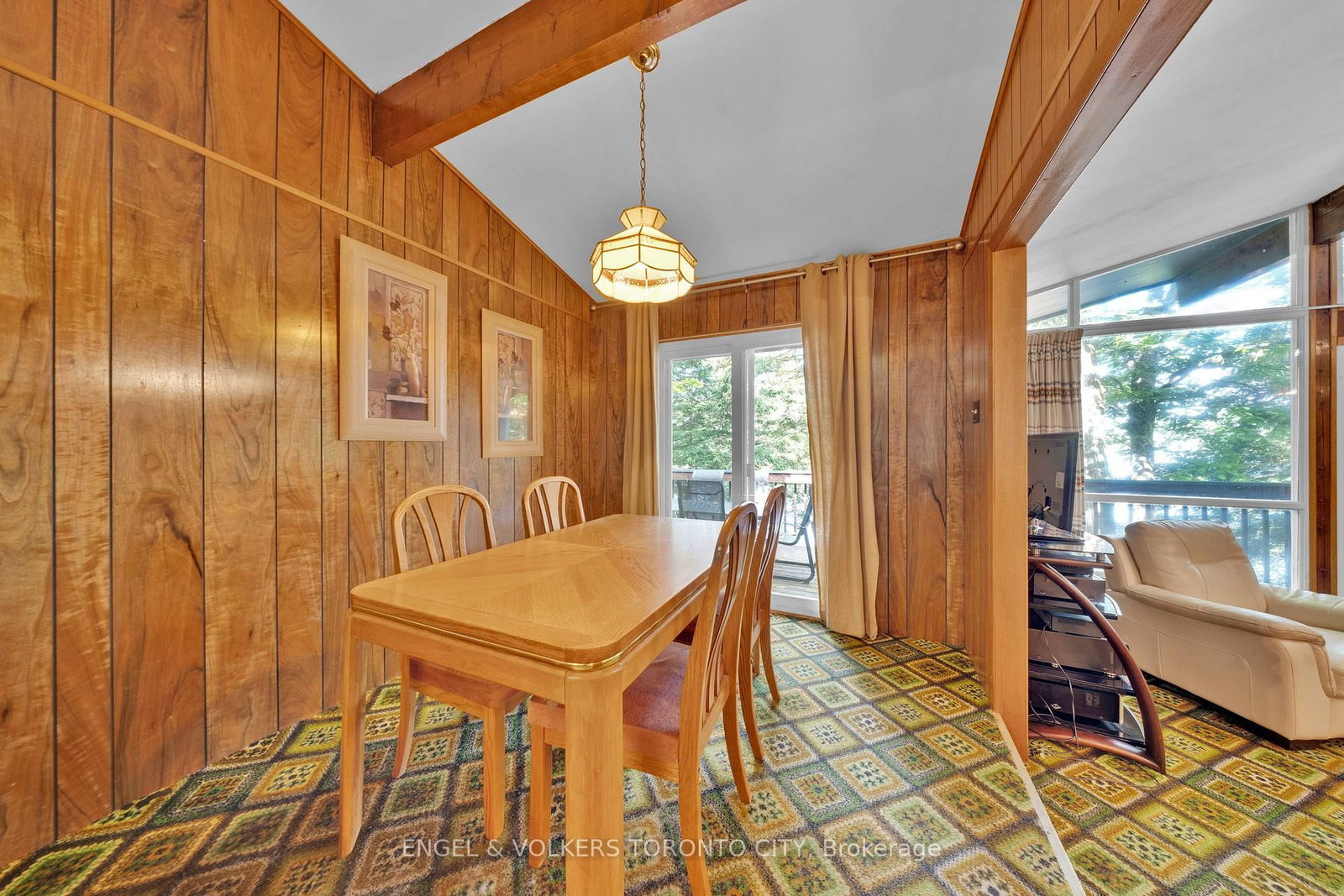 1032 Cliffdene Drive • Lake of Bays, ON photo 11