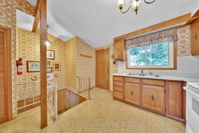 1032 Cliffdene Drive • Lake of Bays, ON photo 7