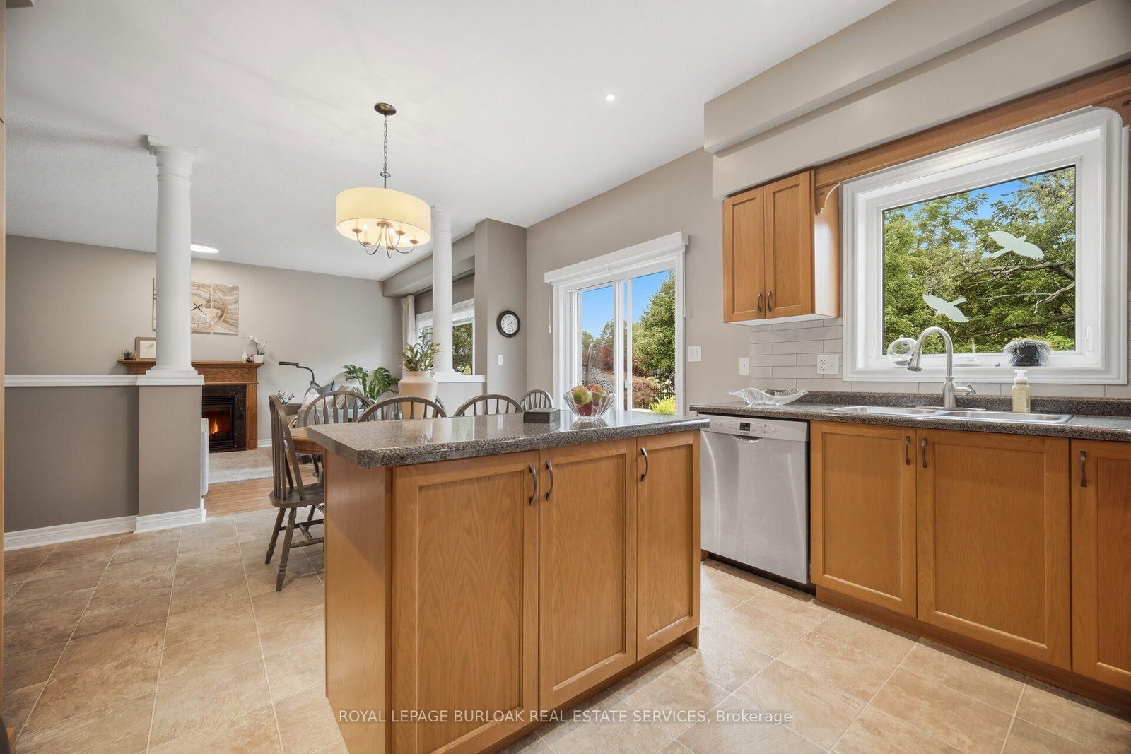 84 Meadowbank Drive • Hamilton, ON photo 17