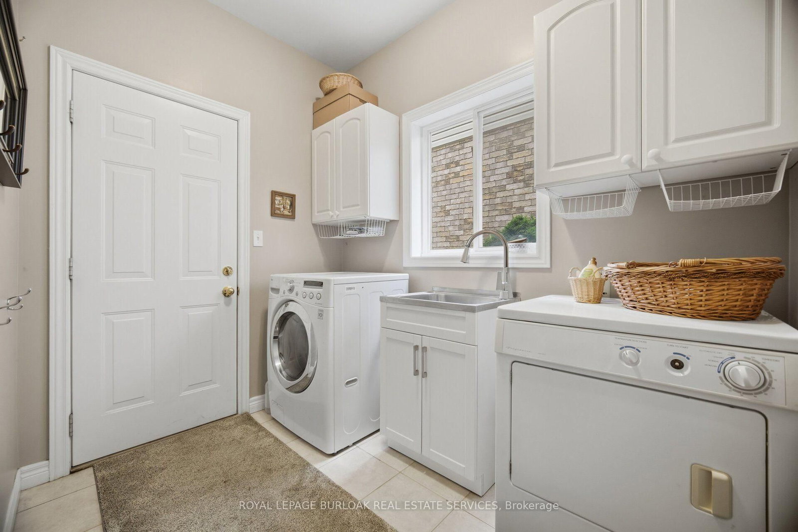 84 Meadowbank Drive • Hamilton, ON photo 23