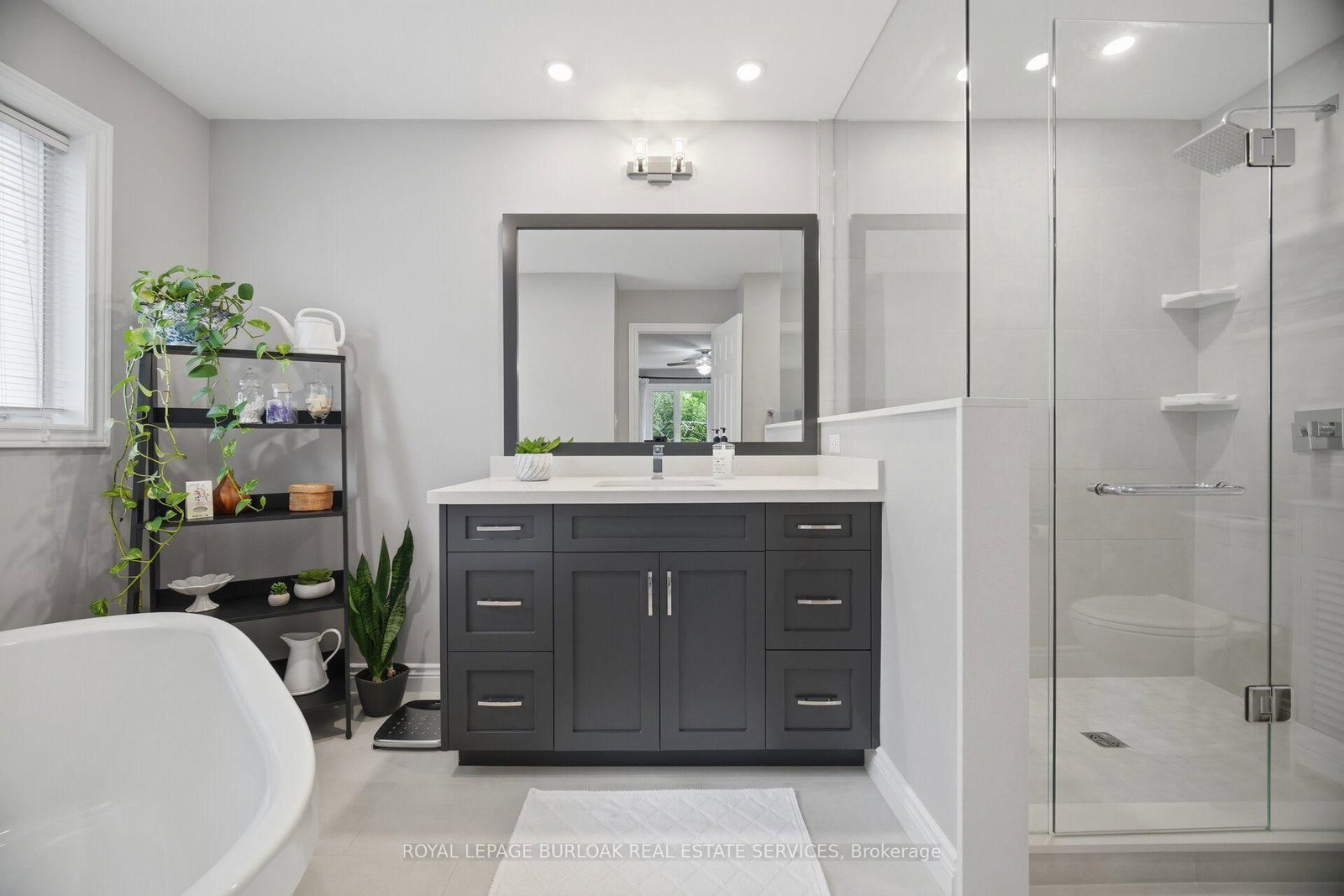 84 Meadowbank Drive • Hamilton, ON photo 28