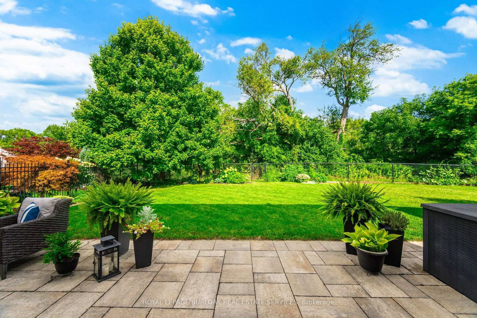 84 Meadowbank Drive • Hamilton, ON photo 38