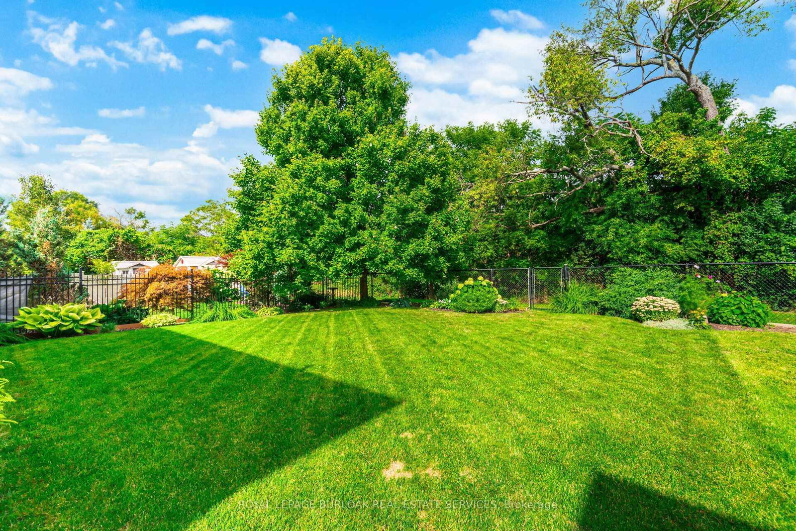 84 Meadowbank Drive • Hamilton, ON photo 41