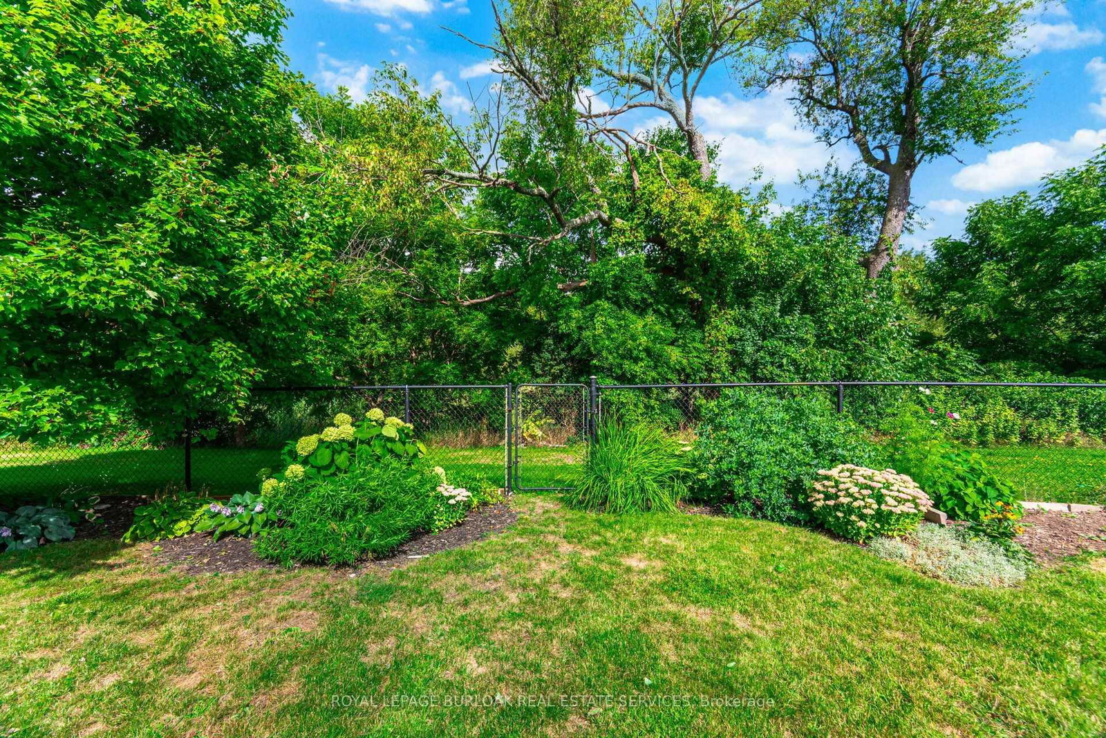 84 Meadowbank Drive • Hamilton, ON photo 42