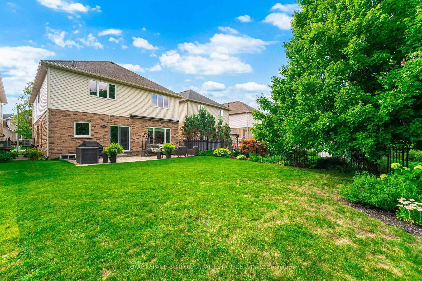 84 Meadowbank Drive • Hamilton, ON photo 43