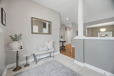 84 Meadowbank Drive • Hamilton, ON photo 6