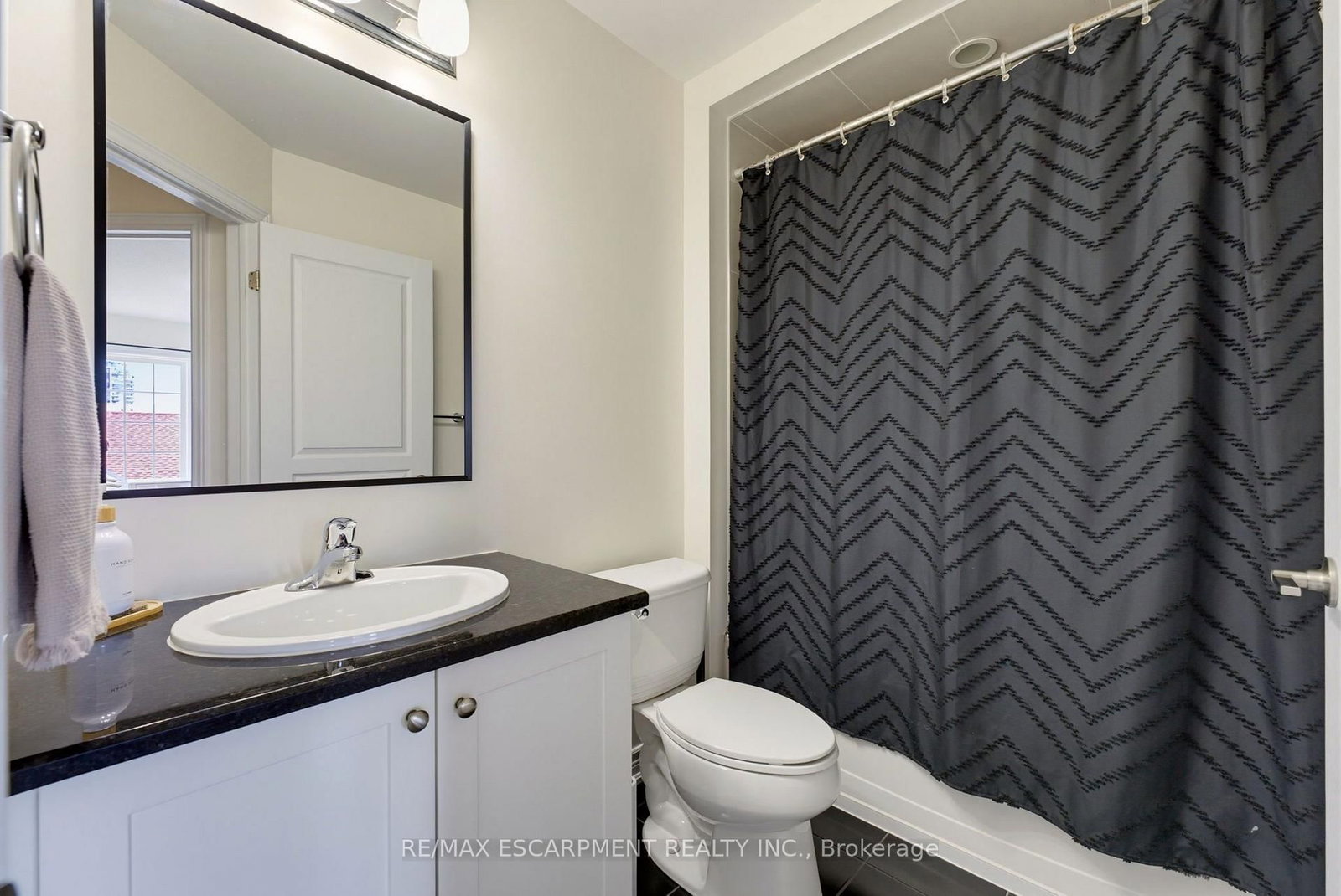 541 Winston Road • #50 • Grimsby, ON photo 11