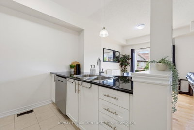 541 Winston Road • #50 • Grimsby, ON photo 5