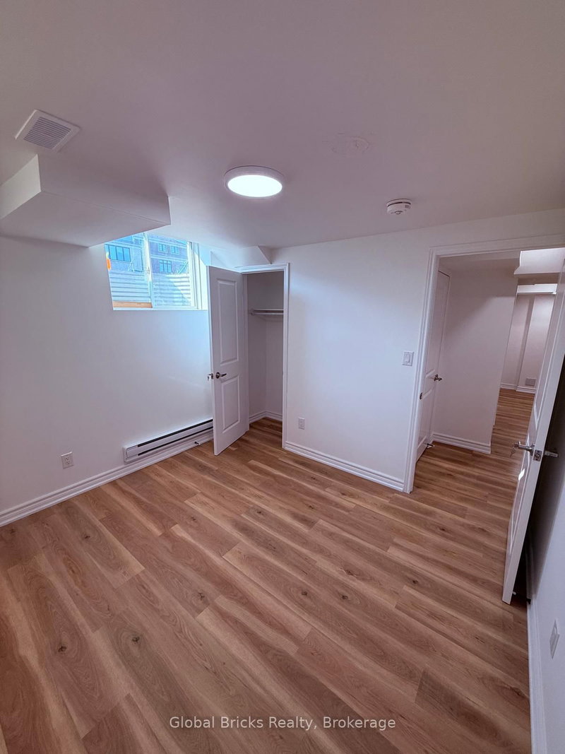 Bsmt - 1033 Trailsview Avenue