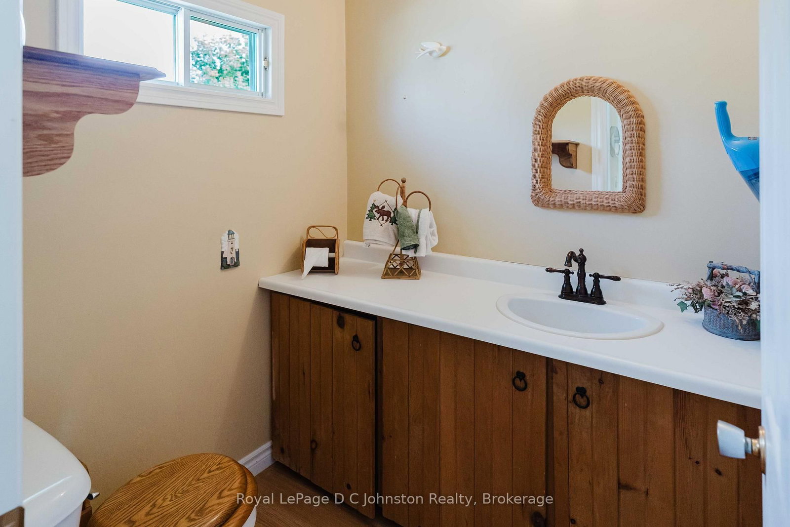 48 Grosvenor Street S • Saugeen Shores, ON photo 22