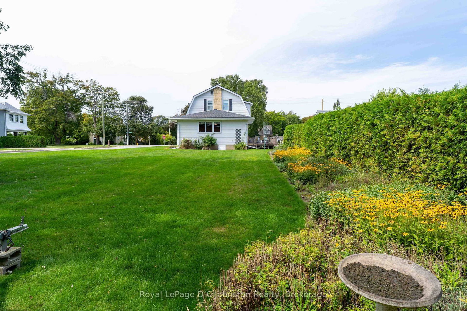 48 Grosvenor Street S • Saugeen Shores, ON photo 44