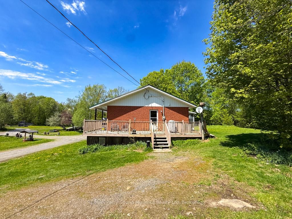 690 Hurdville Road • McKellar, ON photo 38