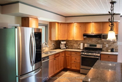 690 Hurdville Road • McKellar, ON photo 7