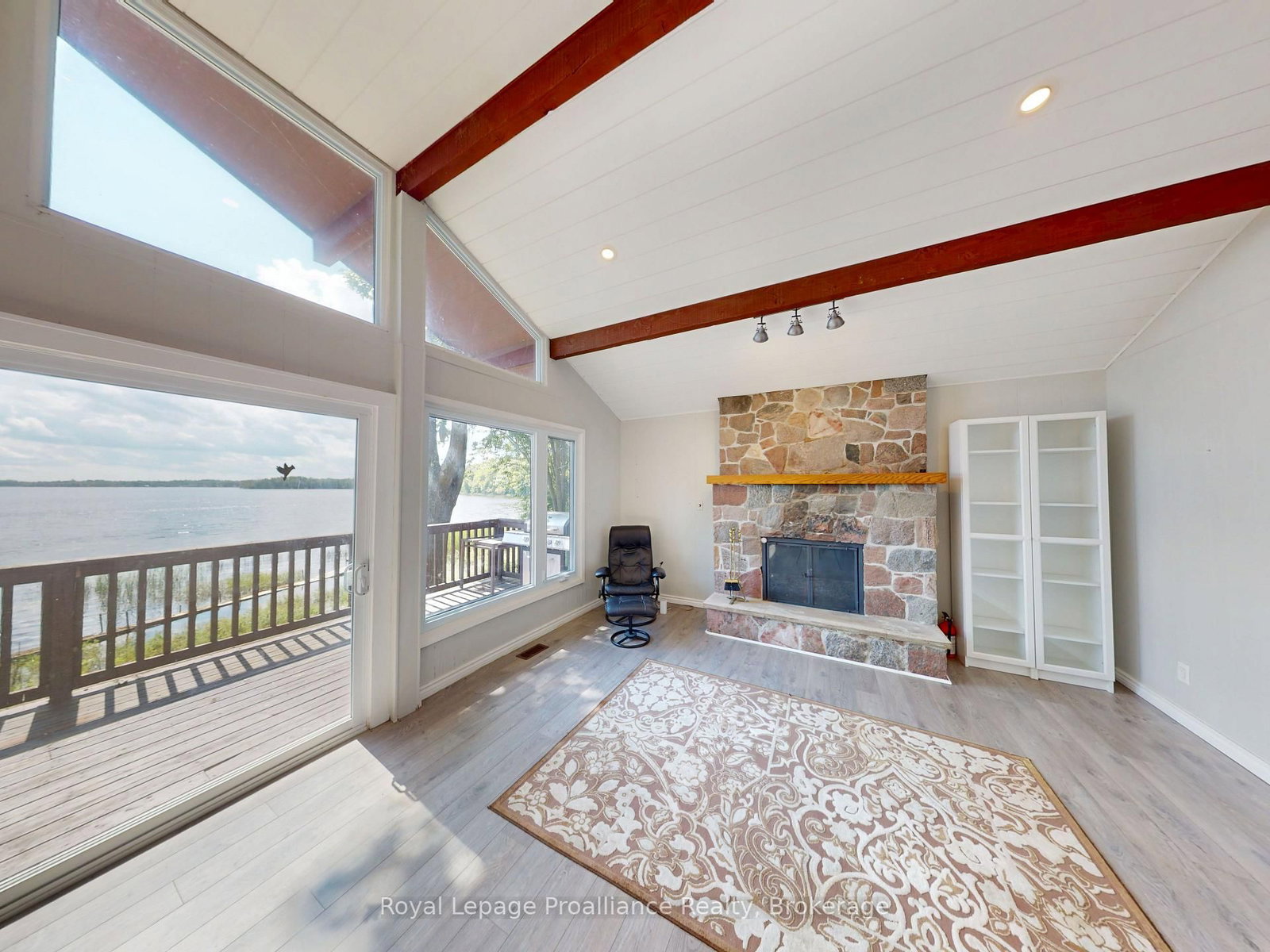 214 Lakeview Lane • Tweed, ON photo 14