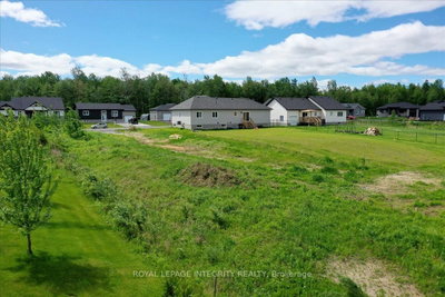 237 ROXANNE Street • Clarence-Rockland, ON photo 8