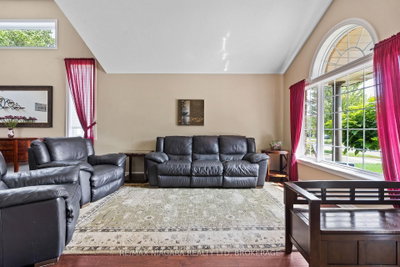 230 Wellbrook Avenue • Welland, ON photo 4