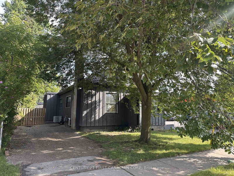 4 Elmwood Place