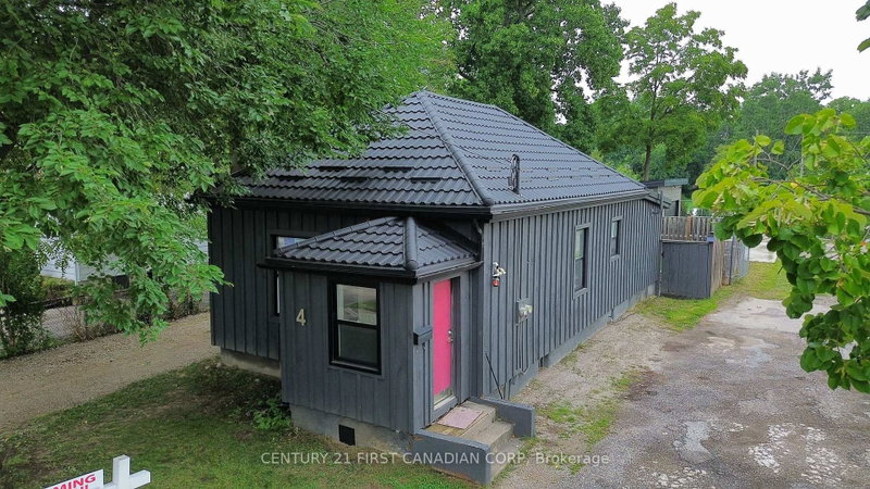 4 Elmwood Place, London South