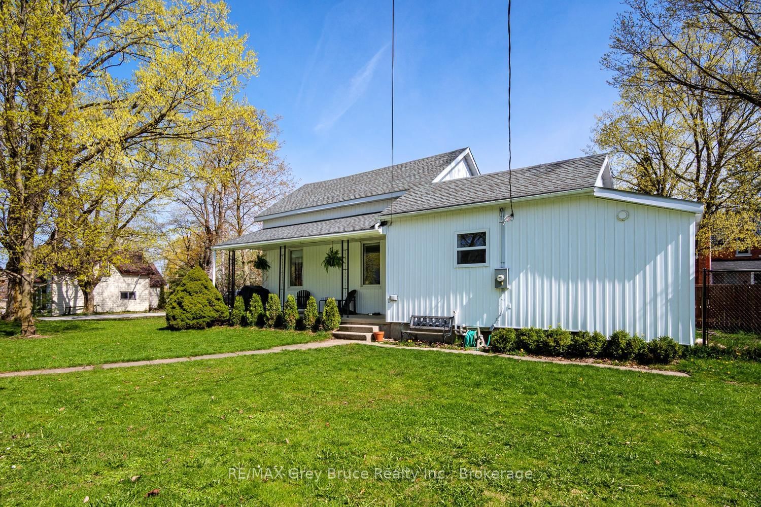 105 Main Street • Arran-Elderslie, ON photo 6