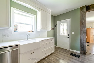105 Main Street • Arran-Elderslie, ON photo 9