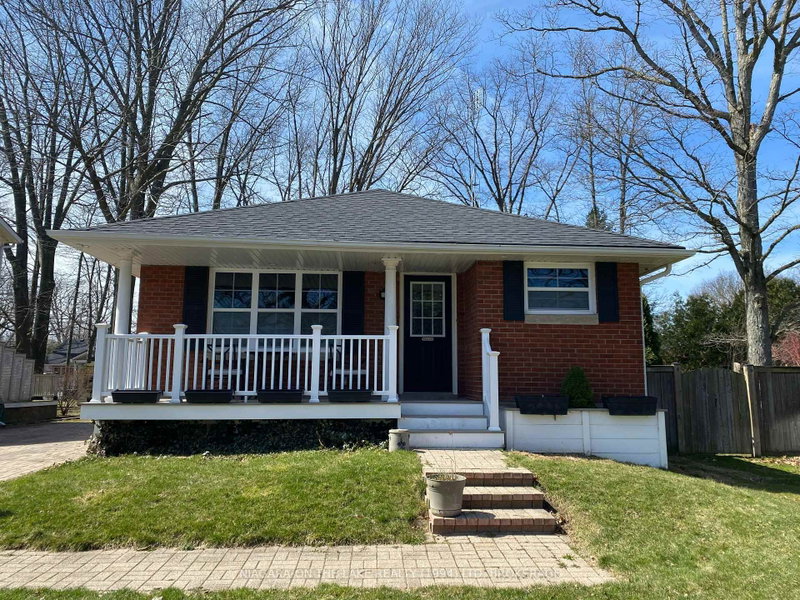 4 Dixie Avenue