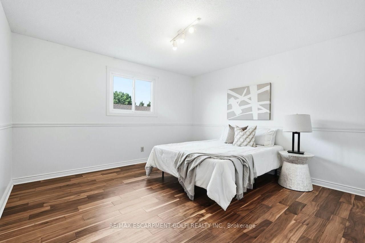 12 Sumner Crescent • Grimsby, ON photo 23