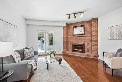 12 Sumner Crescent • Grimsby, ON photo 3