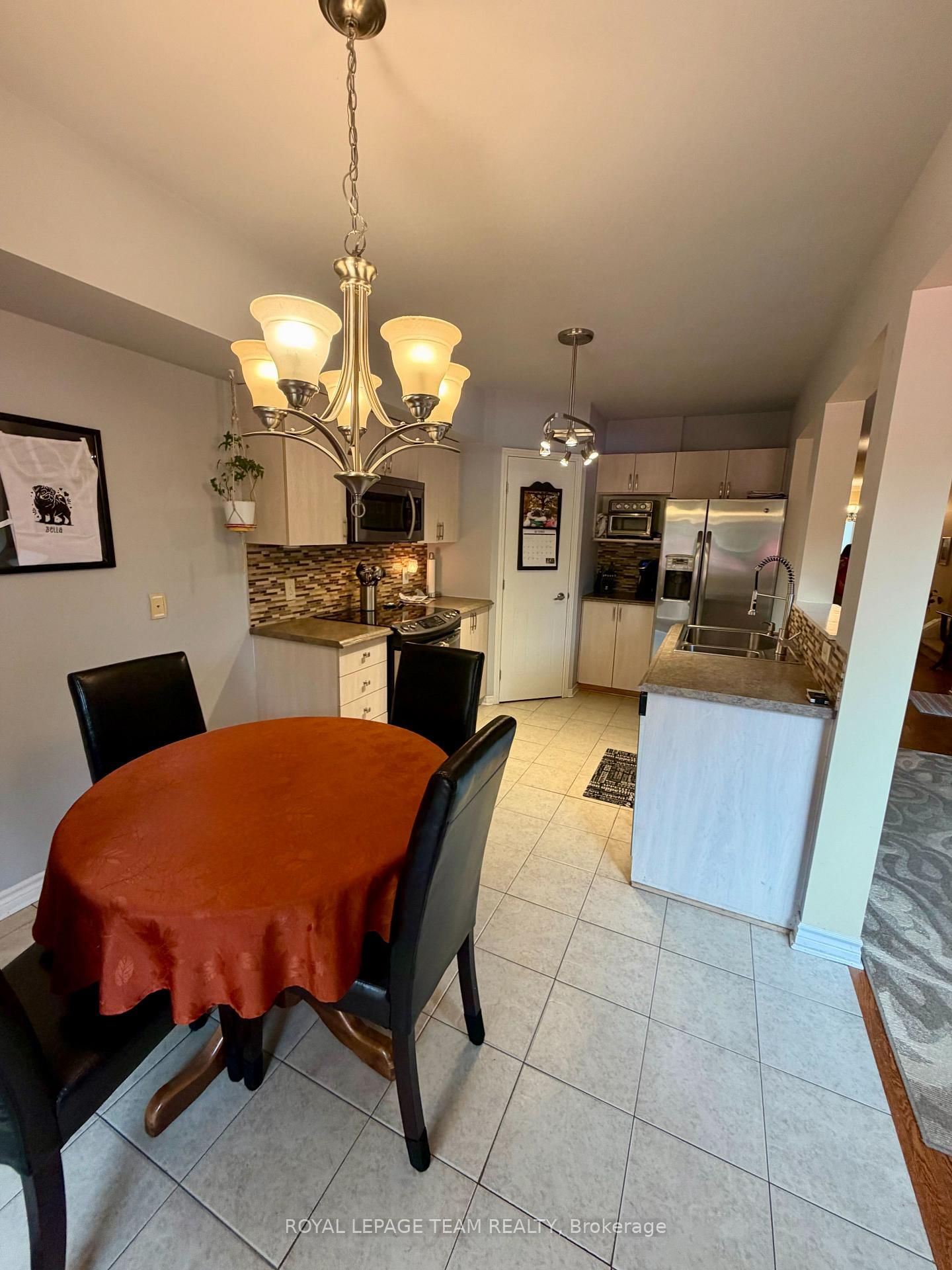 5 Chantilly Gate • Ottawa, ON photo 11