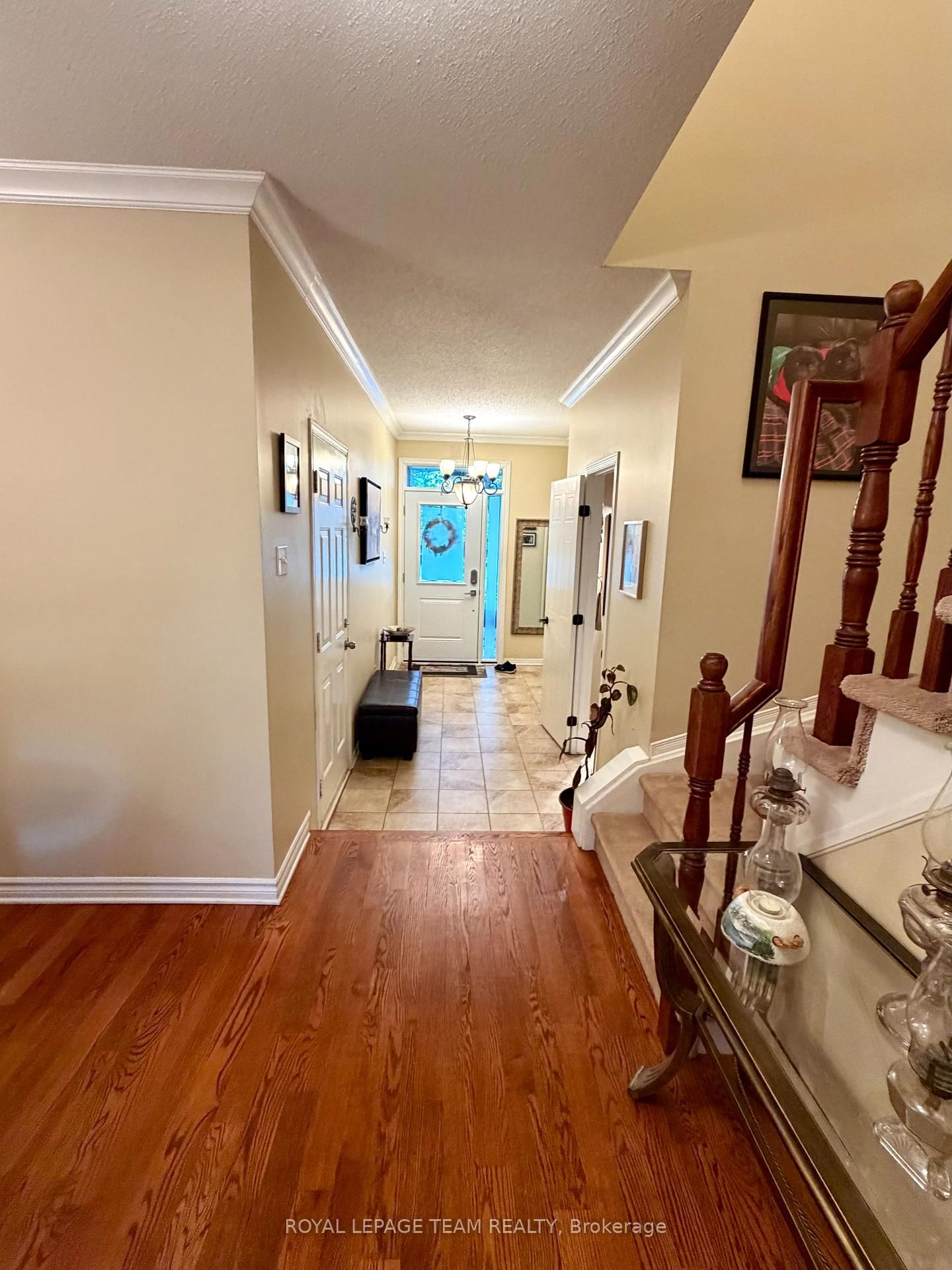 5 Chantilly Gate • Ottawa, ON photo 3