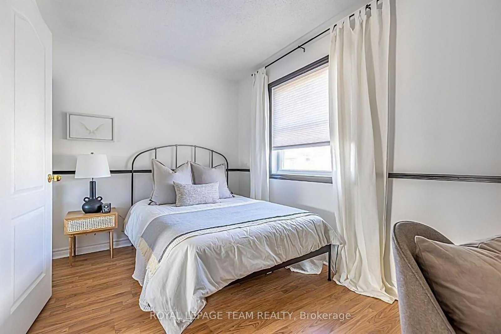 124 Kennevale Drive • Ottawa, ON photo 15