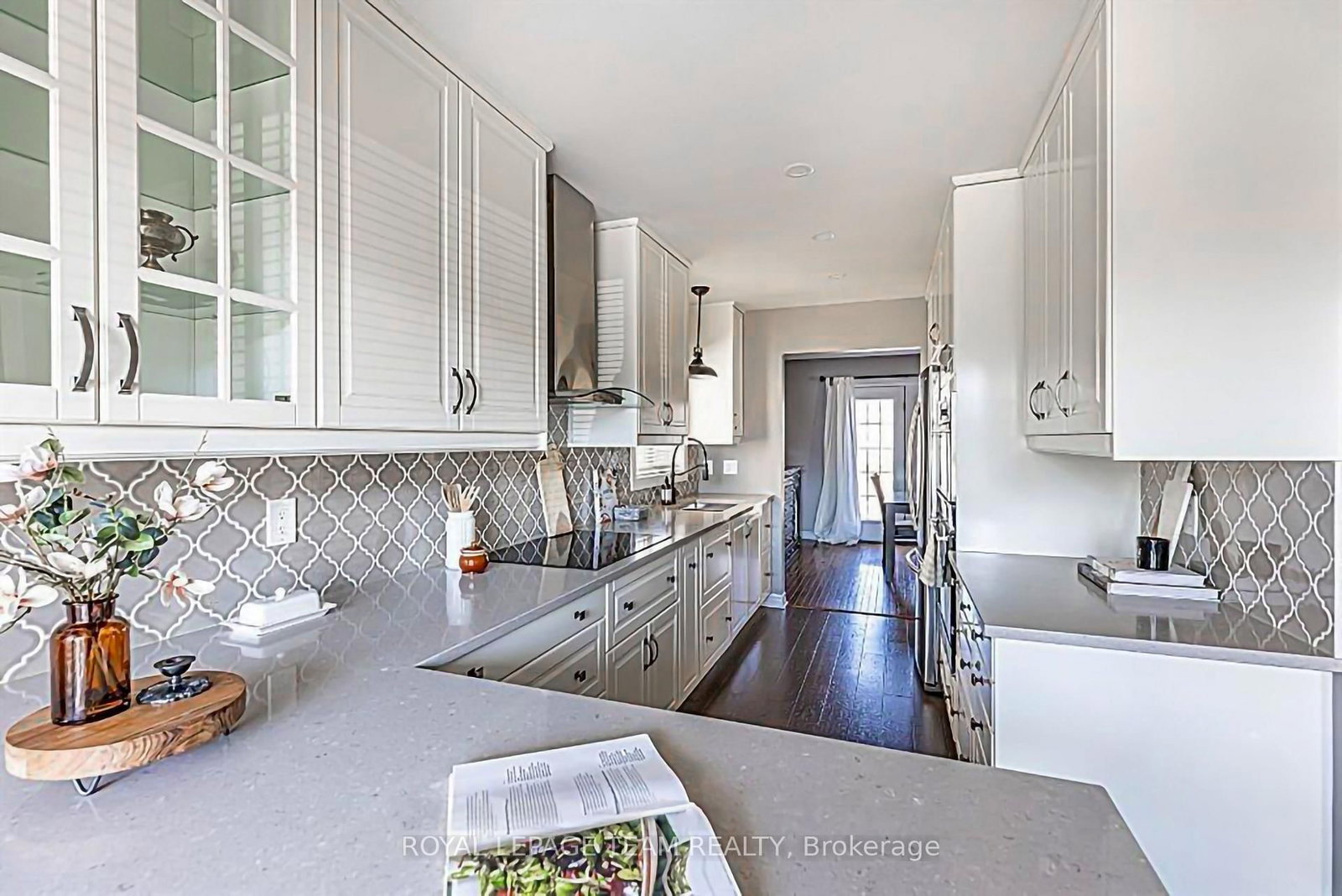 124 Kennevale Drive • Ottawa, ON photo 6