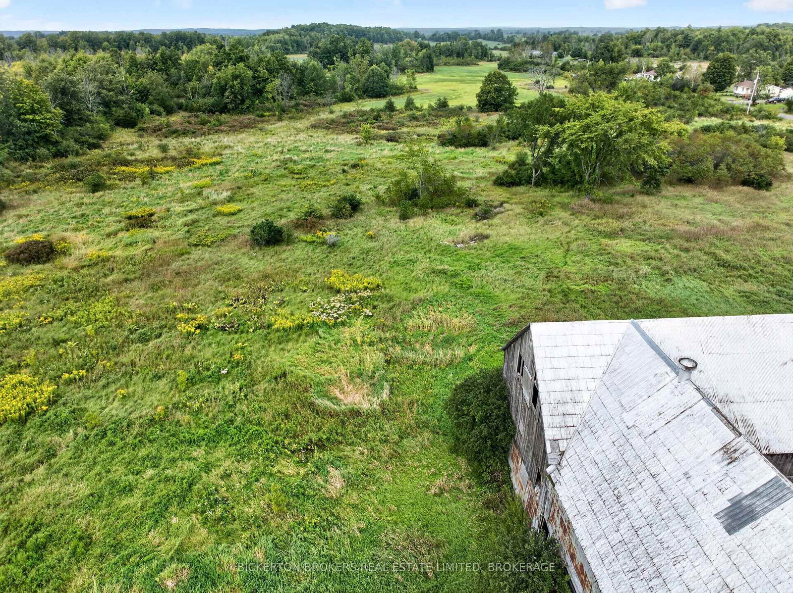 852 Kyes Road • Front of Leeds & Seeleys Bay, ON photo 11