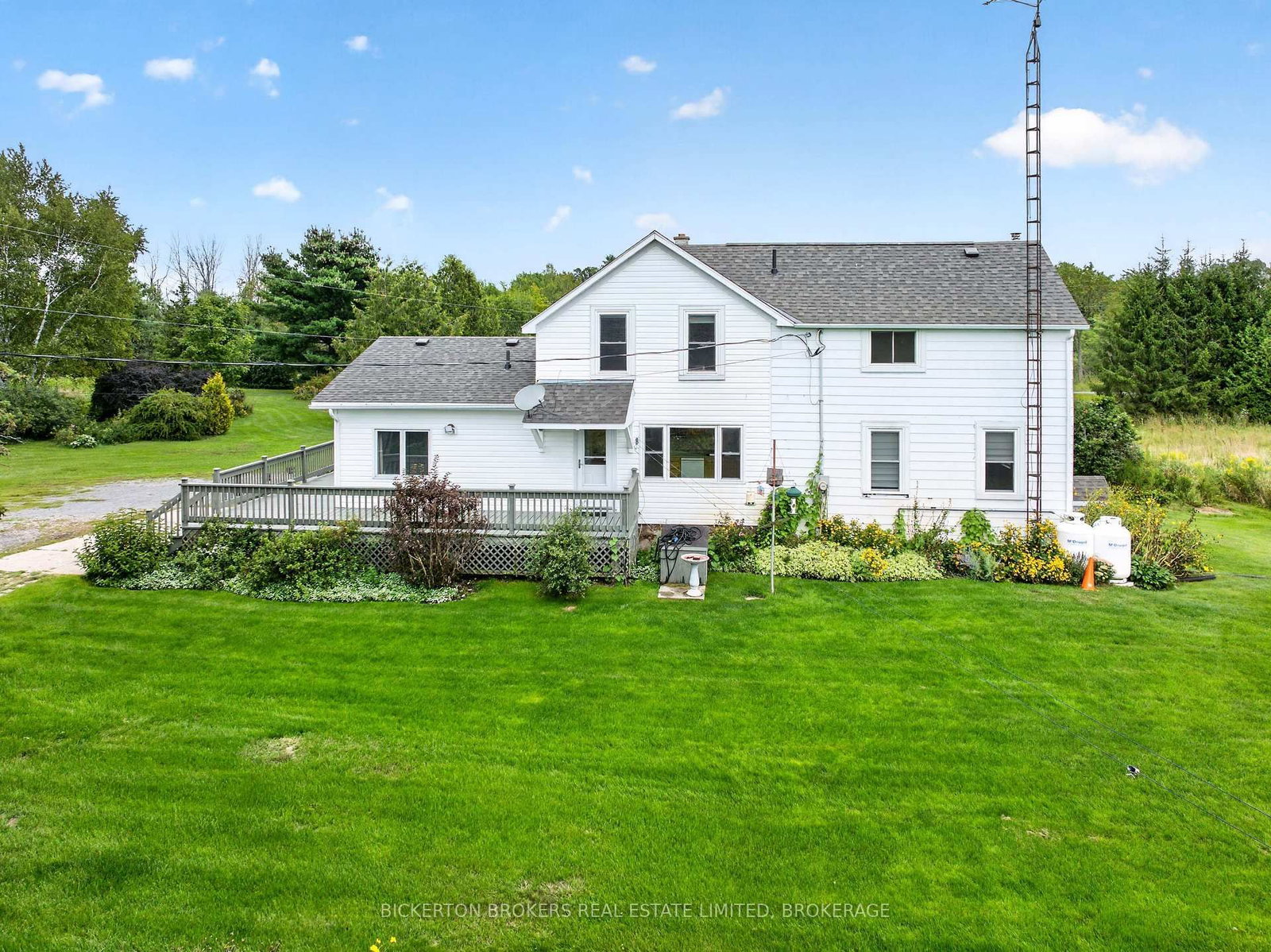 852 Kyes Road • Front of Leeds & Seeleys Bay, ON photo 14