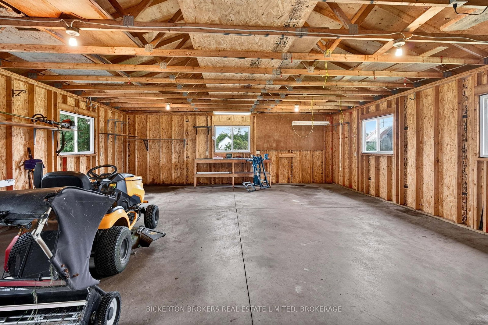 852 Kyes Road • Front of Leeds & Seeleys Bay, ON photo 49