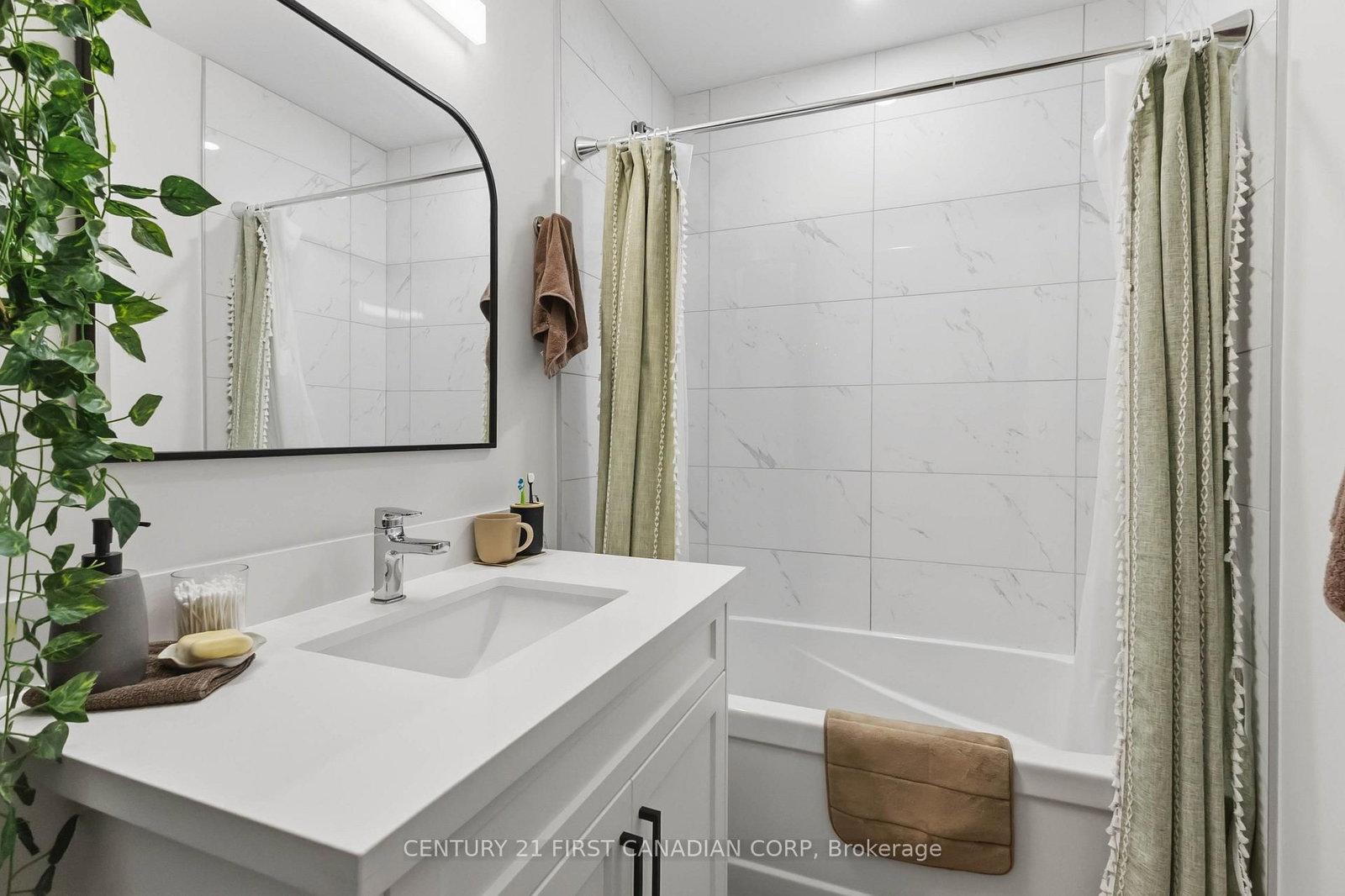 104 GREENE Street • South Huron, ON photo 35