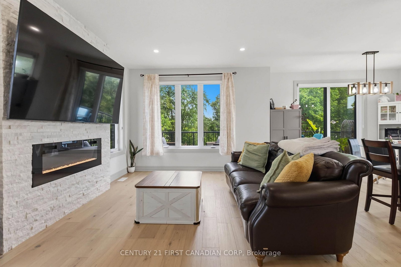 104 GREENE Street • South Huron, ON photo 8