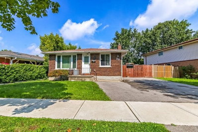 30 Scotchmere Crescent • London South, ON photo 2