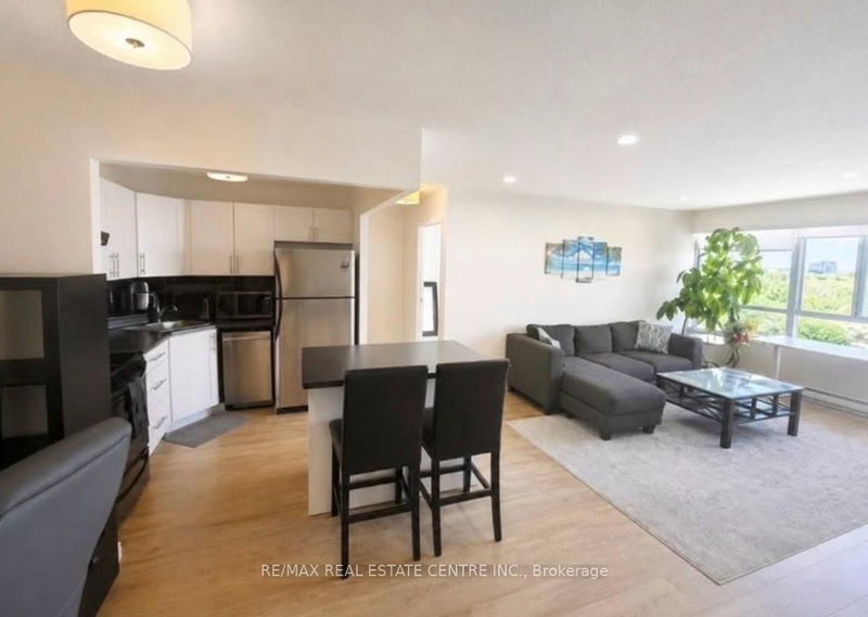 804 - 65 Highland Crescent
