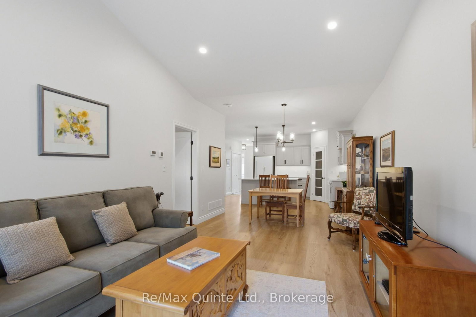 94 Raycroft Drive • Belleville, ON photo 14