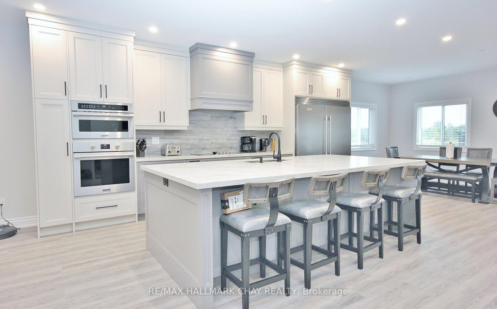 37 HILLSIDE Drive • Georgian Bay, ON photo 10