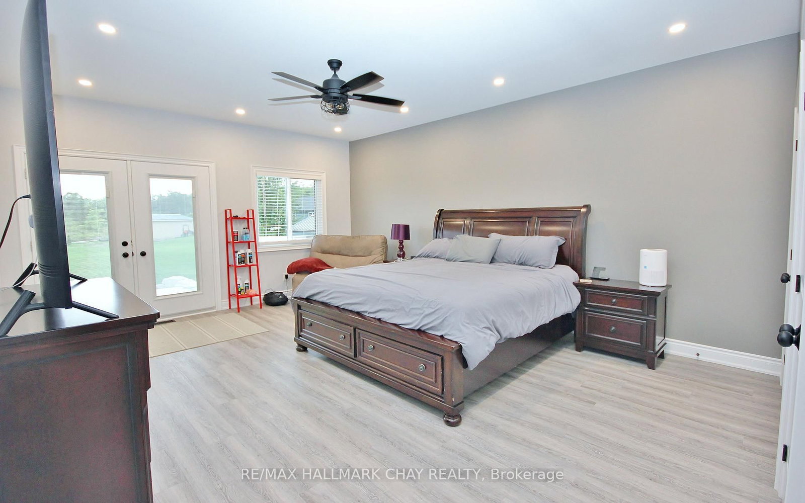 37 HILLSIDE Drive • Georgian Bay, ON photo 13