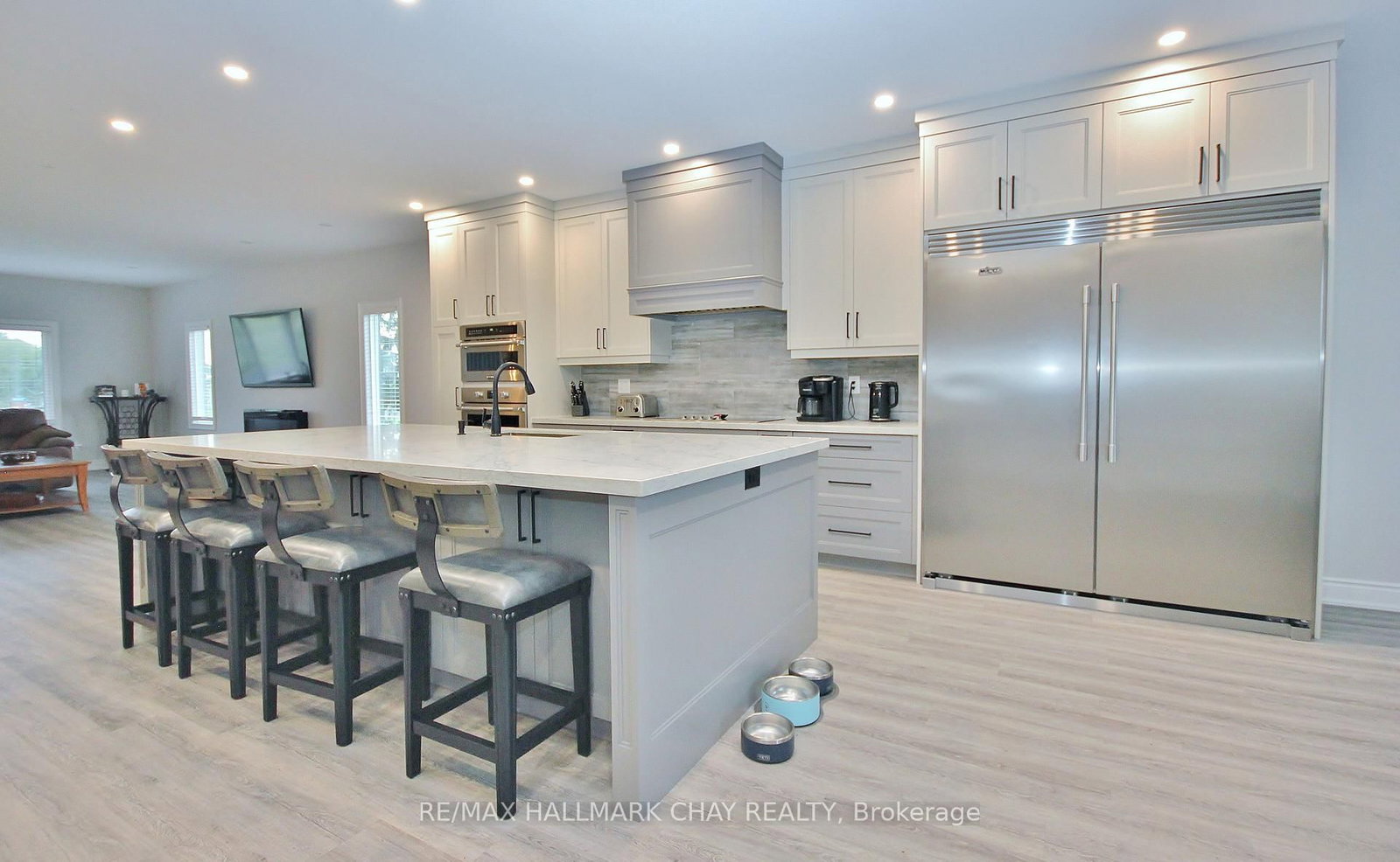 37 HILLSIDE Drive • Georgian Bay, ON photo 8