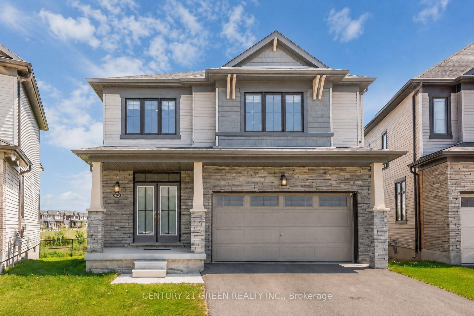 28 Magdalena Street • Hamilton, ON photo 1